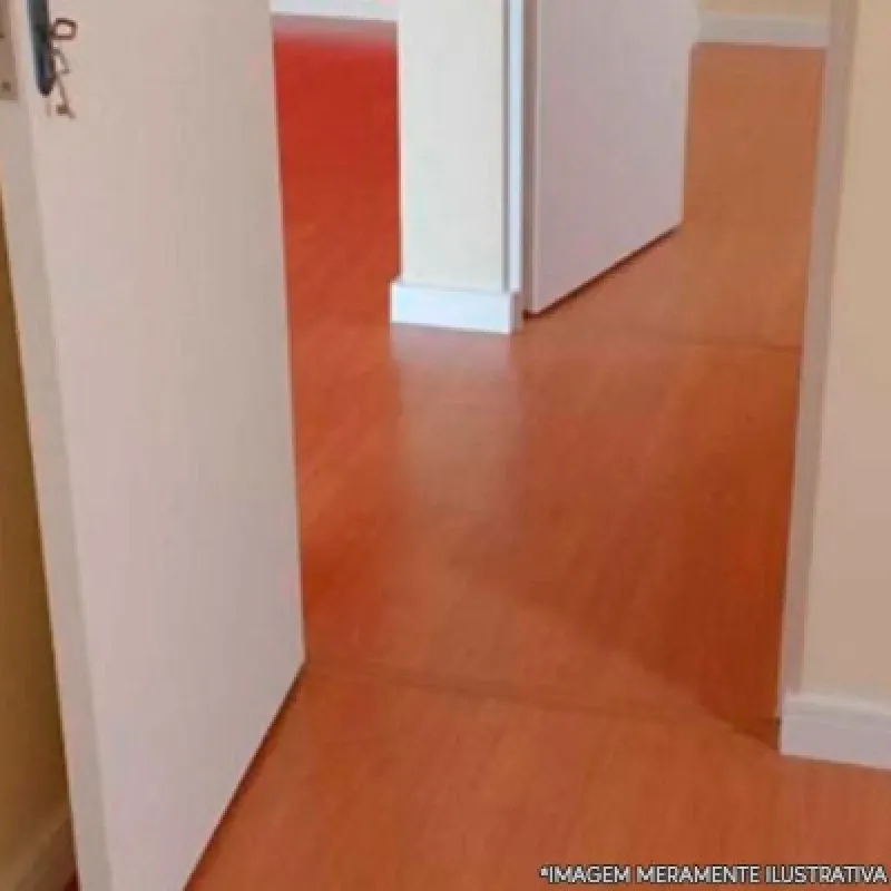 rodapés laminados